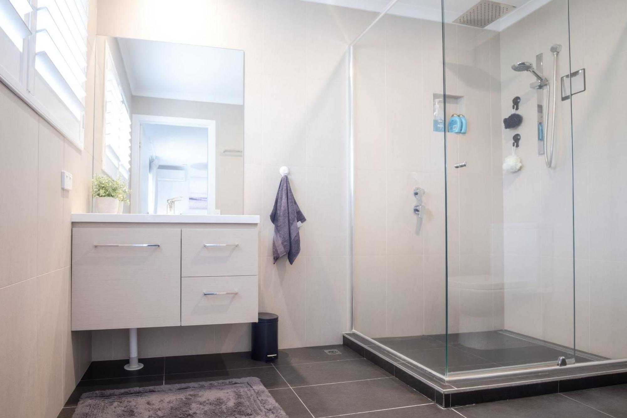 Modern Pet-friendly Townhouse