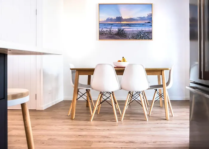Modern Pet-Friendly Mudjimba Townhouse