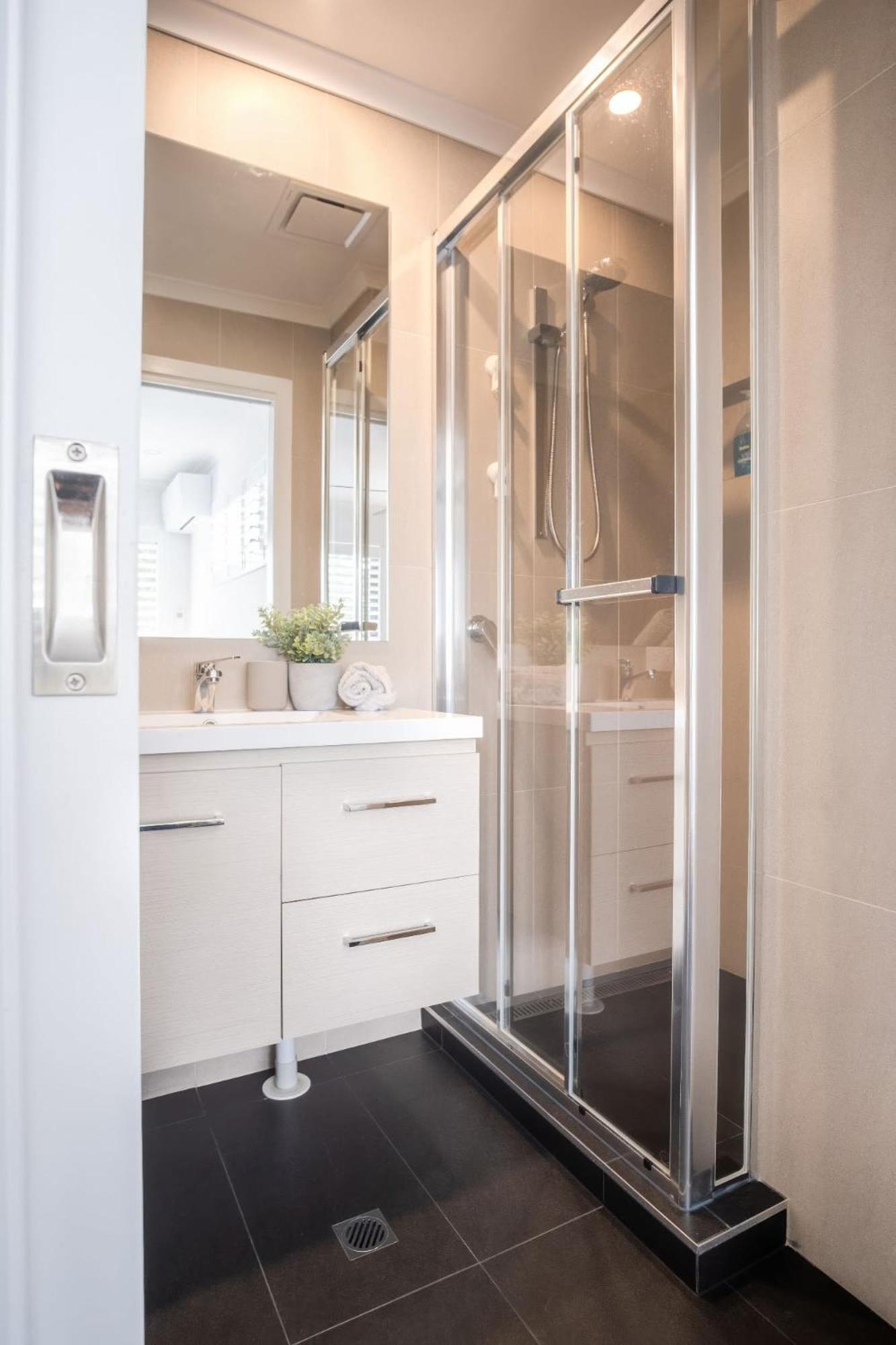 Modern Pet-friendly Townhouse Mudjimba