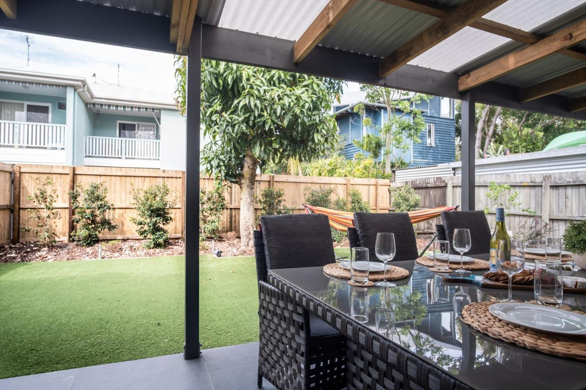 Modern Pet-friendly Townhouse Holiday home Mudjimba